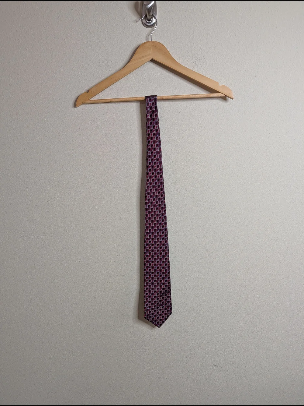 Jones New‎ York Burgundy Geometric Woven Tie